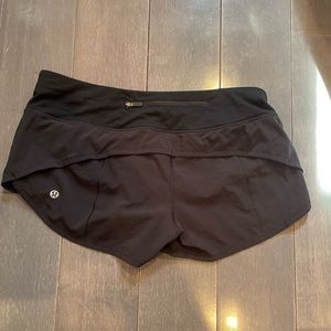 Size 6 lulu shorts